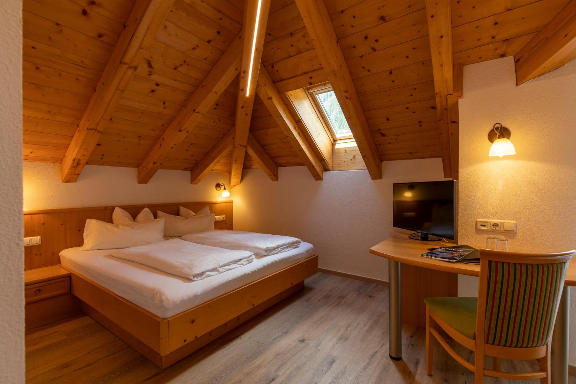 Alpenhotel Erika イシュグル エクステリア 写真